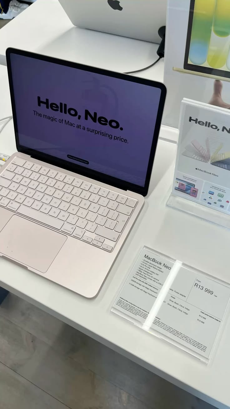 MacBook Neo 